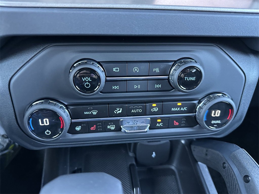 New 2025 Ford Bronco Outer Banks w/ Sasquatch Package image 22