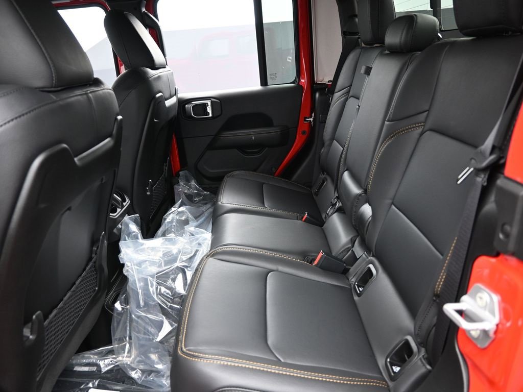 New 2025 Jeep Gladiator Sport image 13