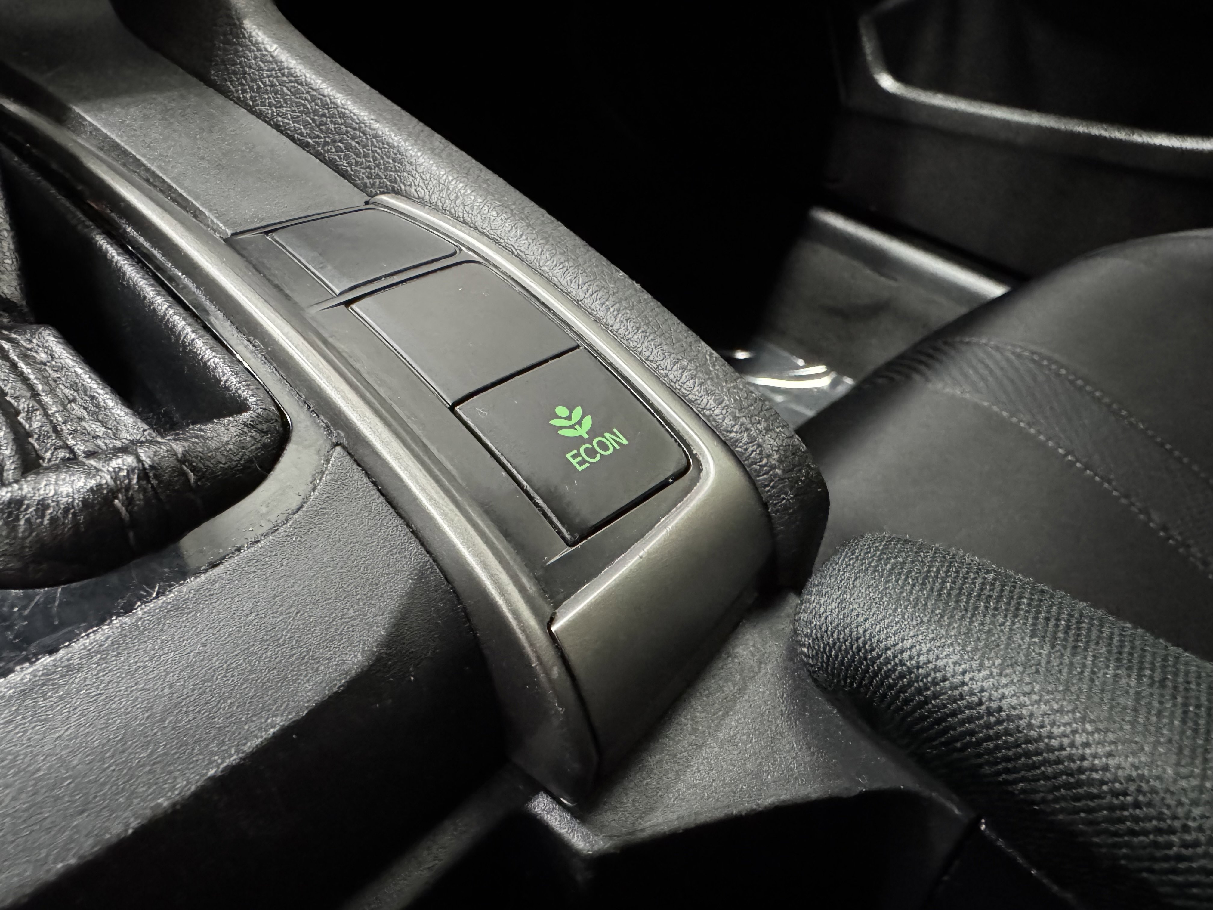 Used 2018 Honda Civic Sport image 6