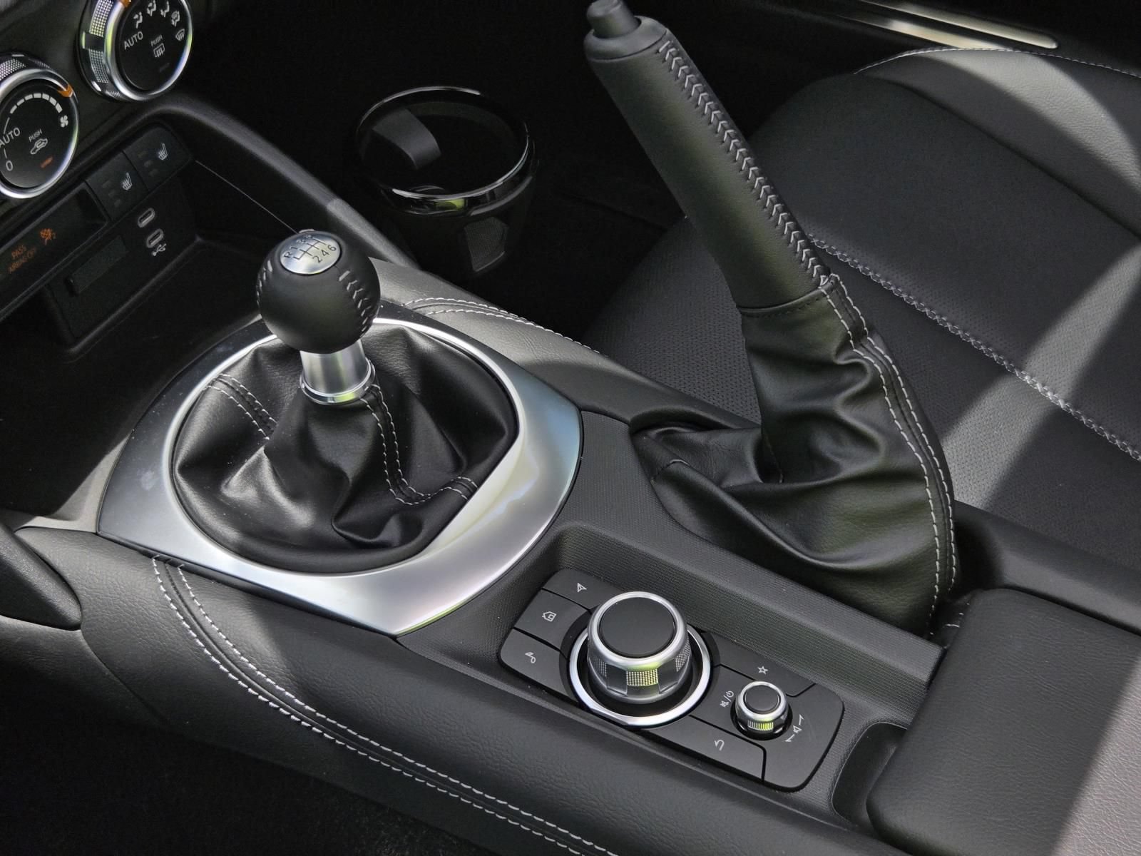 New 2026 MAZDA MX-5 Miata RF Grand Touring RWD image 21