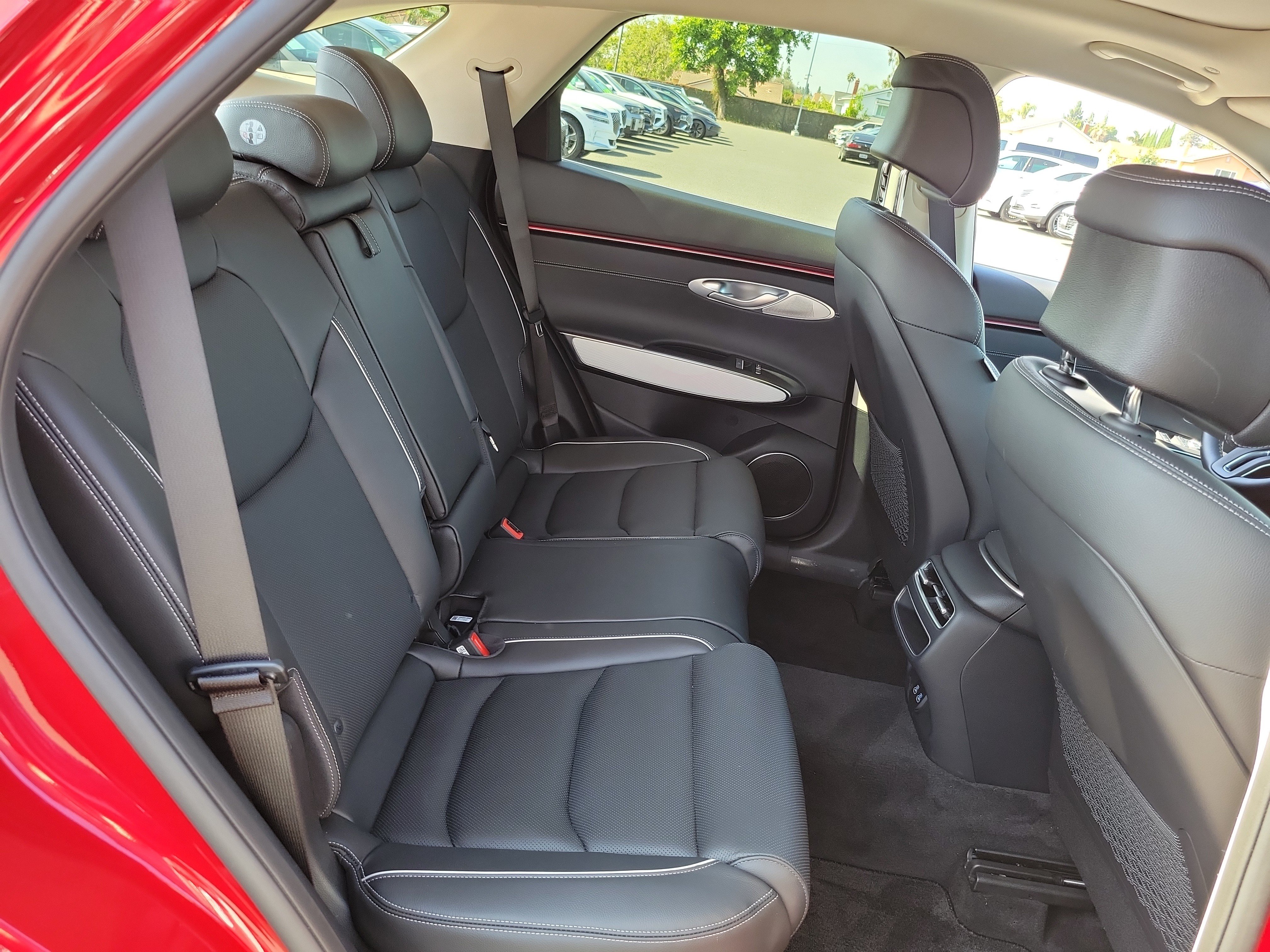Certified 2026 Genesis GV70 2.5T Advanced AWD/4WD image 22