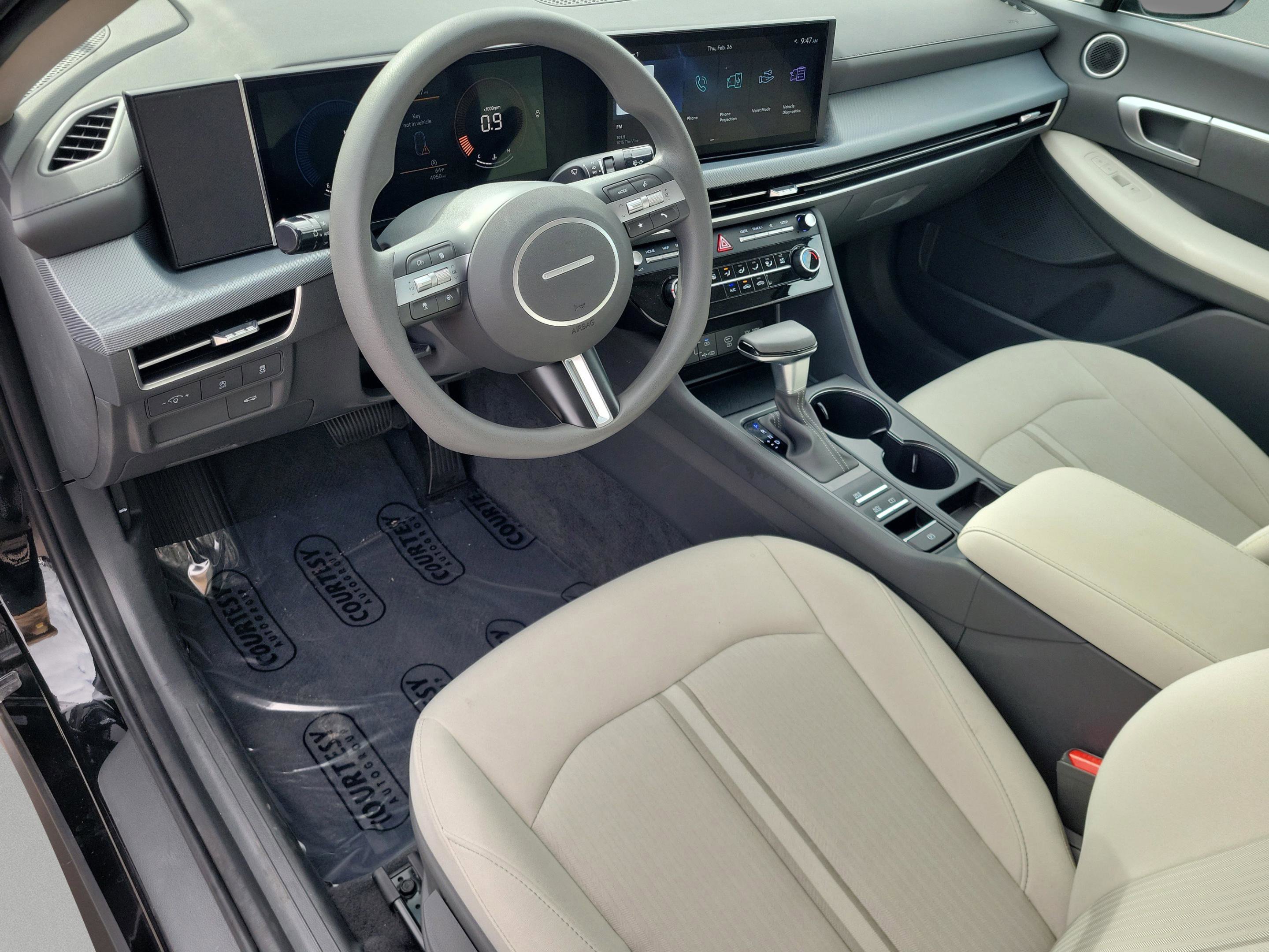 Used 2025 Hyundai Sonata SE image 17