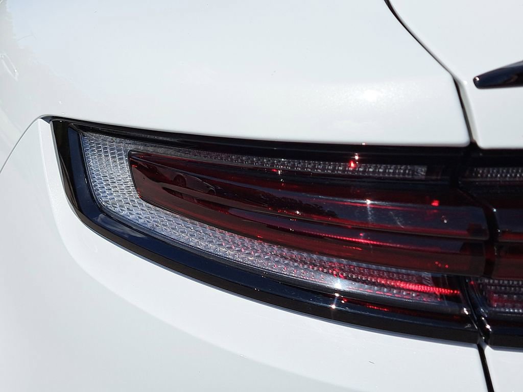 Certified 2025 Porsche Cayenne Coupe image 16
