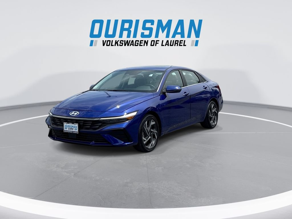 Used 2024 Hyundai Elantra Limited FWD image 4