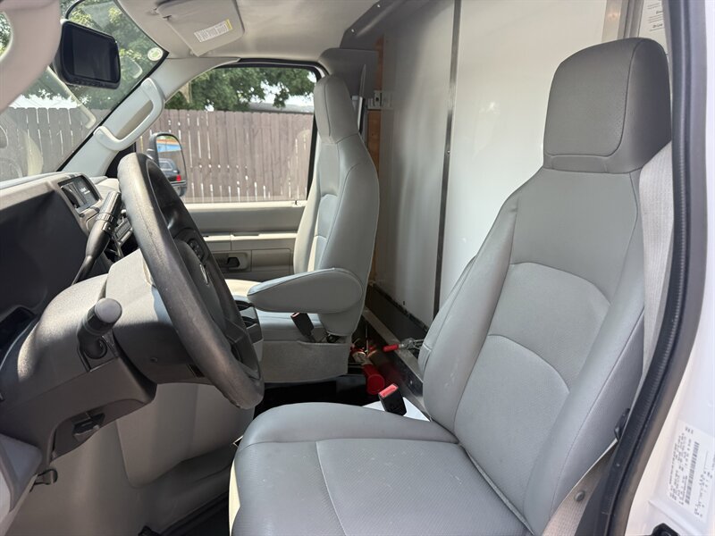 Used 2025 Ford E-450 and Econoline 450 Super Duty w/ Power Equipment Group RWD image 19