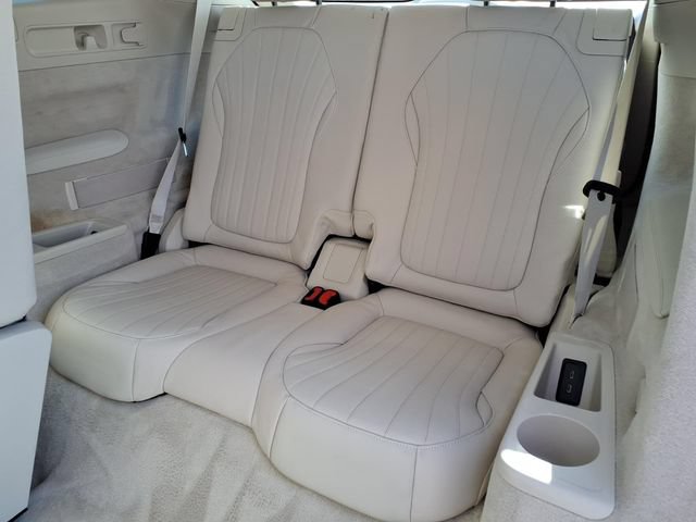 Used 2024 Mercedes-Benz EQS 450+ SUV image 18