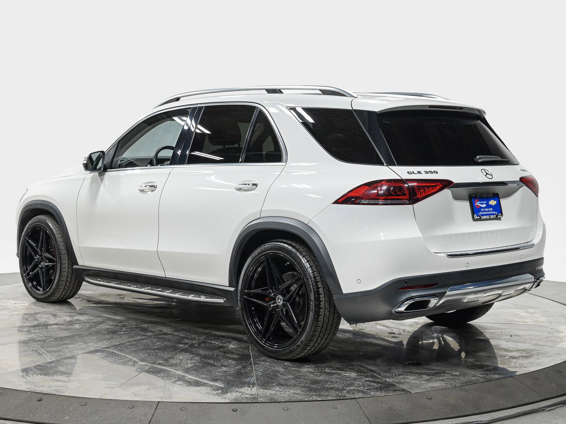 Used 2022 Mercedes-Benz GLE 350 4MATIC image 4