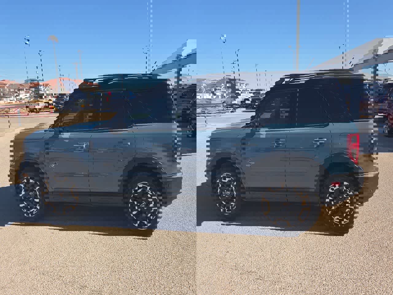 Used 2022 Ford Bronco Sport Outer Banks w/ Tech Package image 11