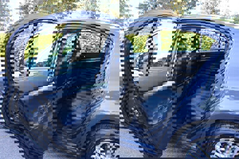 Used 2011 INFINITI G25 x w/ Moonroof Pkg image 16