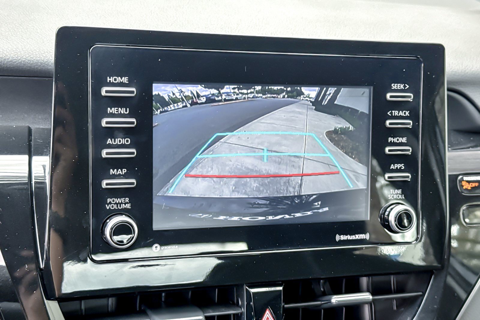 Used 2022 Toyota Camry LE FWD image 19