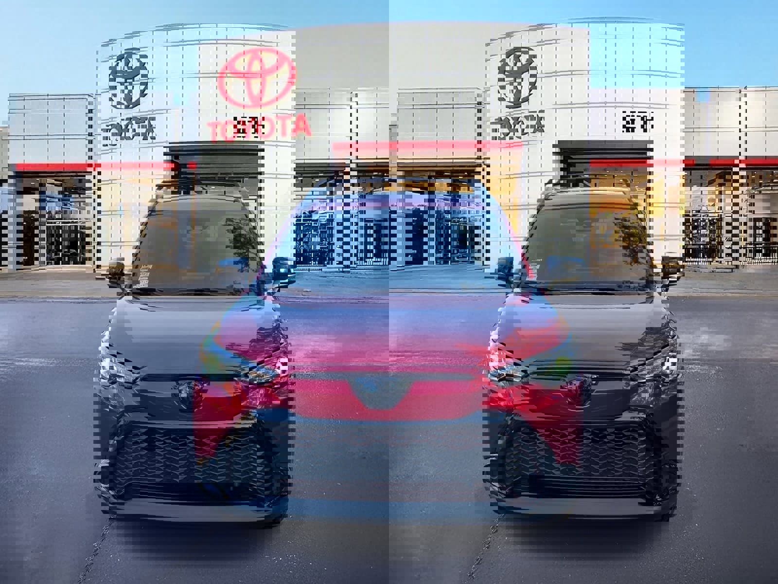 Used 2025 Toyota Corolla Cross AWD Hybrid image 2