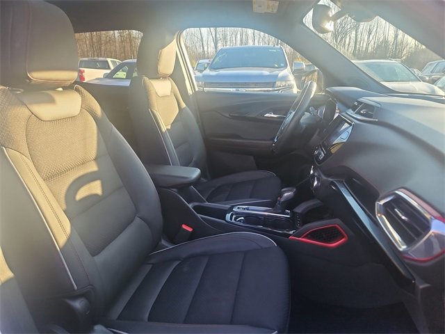 Used 2023 Chevrolet TrailBlazer RS w/ Sun and Liftgate Package image 28