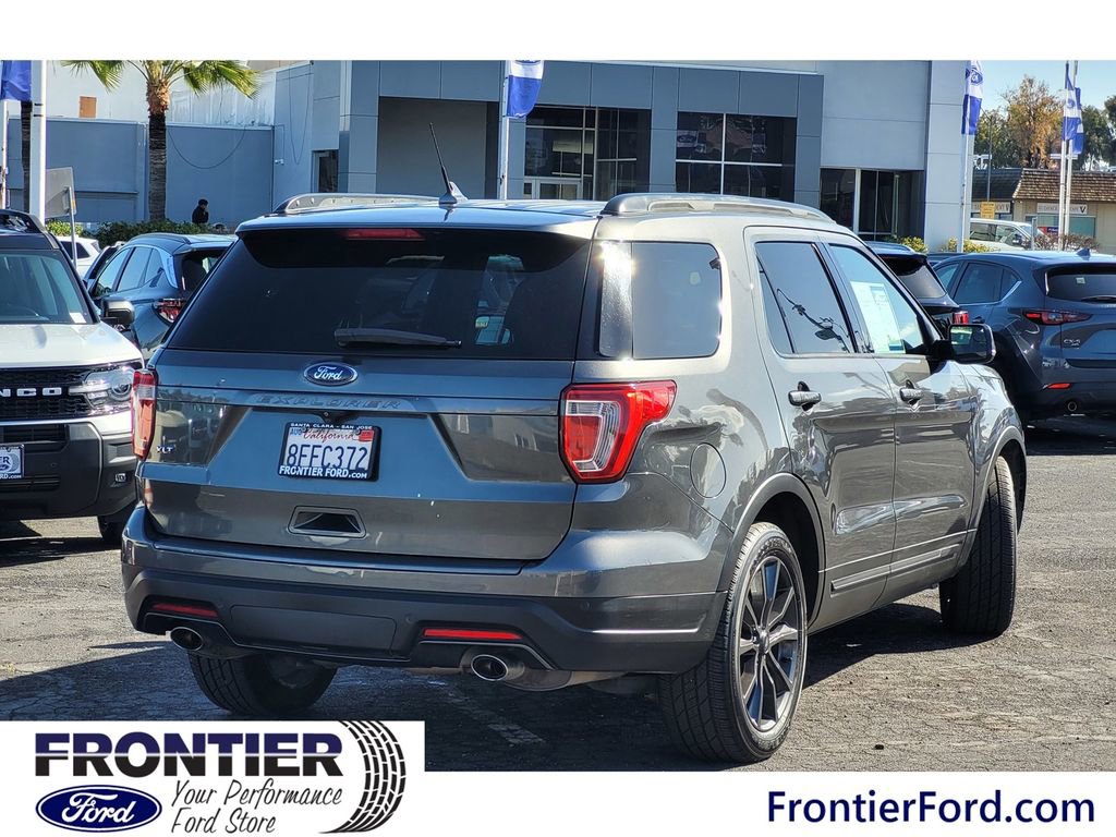 Used 2018 Ford Explorer XLT w/ Equipment Group 202A image 5