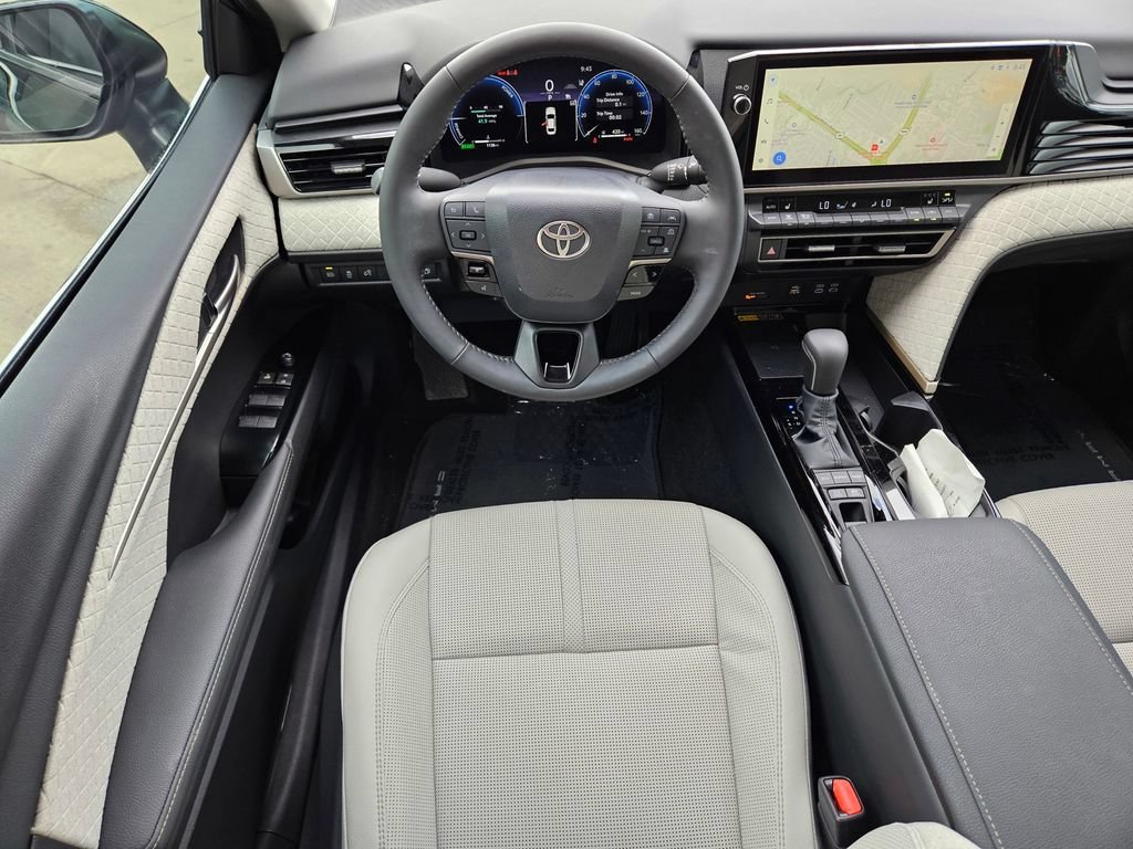 Used 2026 Toyota Camry XLE FWD image 10