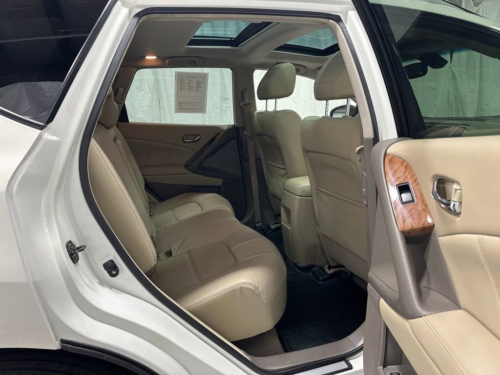 Used 2014 Nissan Murano LE w/ Platinum Edition Package image 44