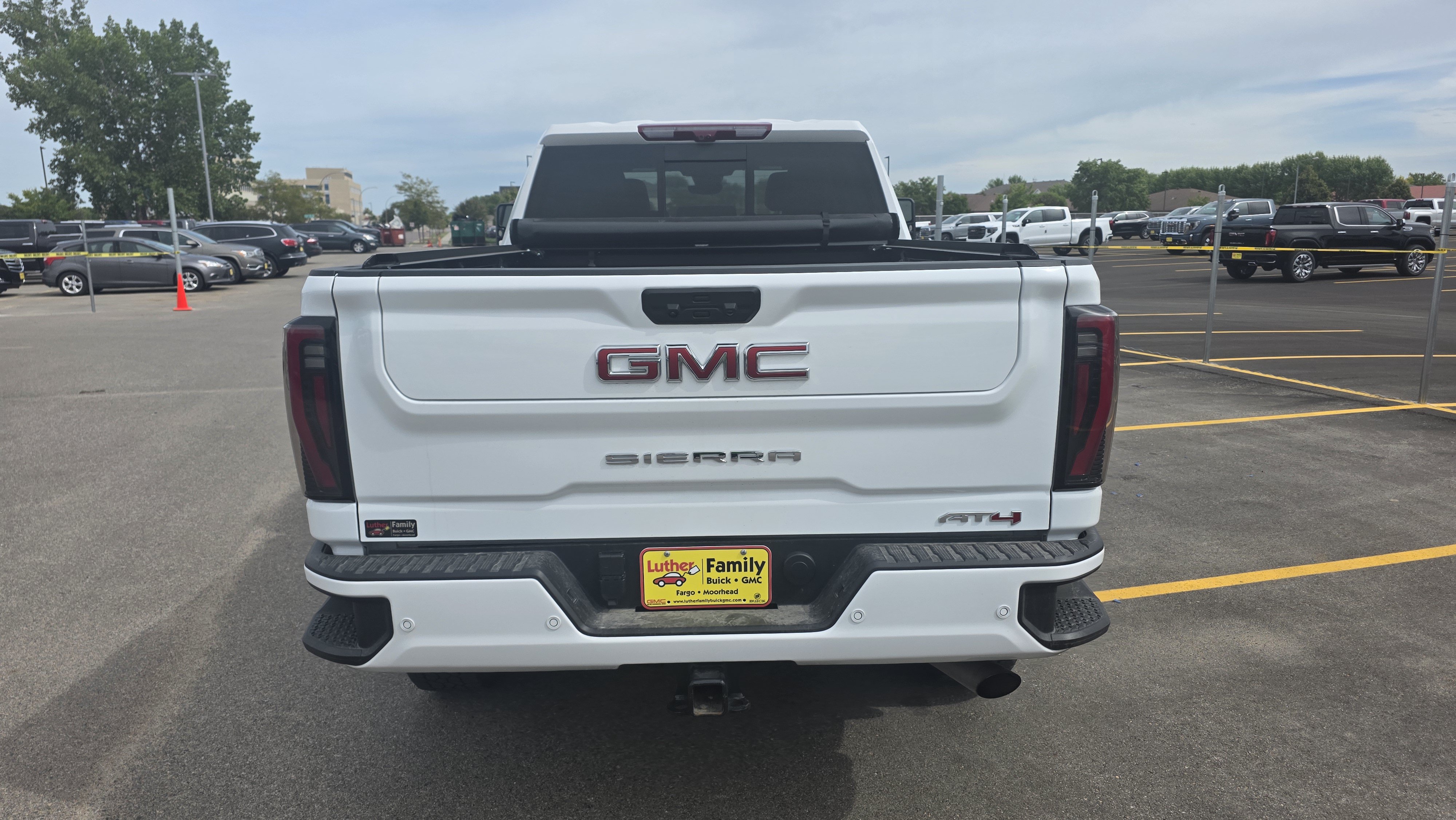 Used 2026 GMC Sierra 2500 AT4 w/ AT4 Premium Plus Package AWD/4WD image 5