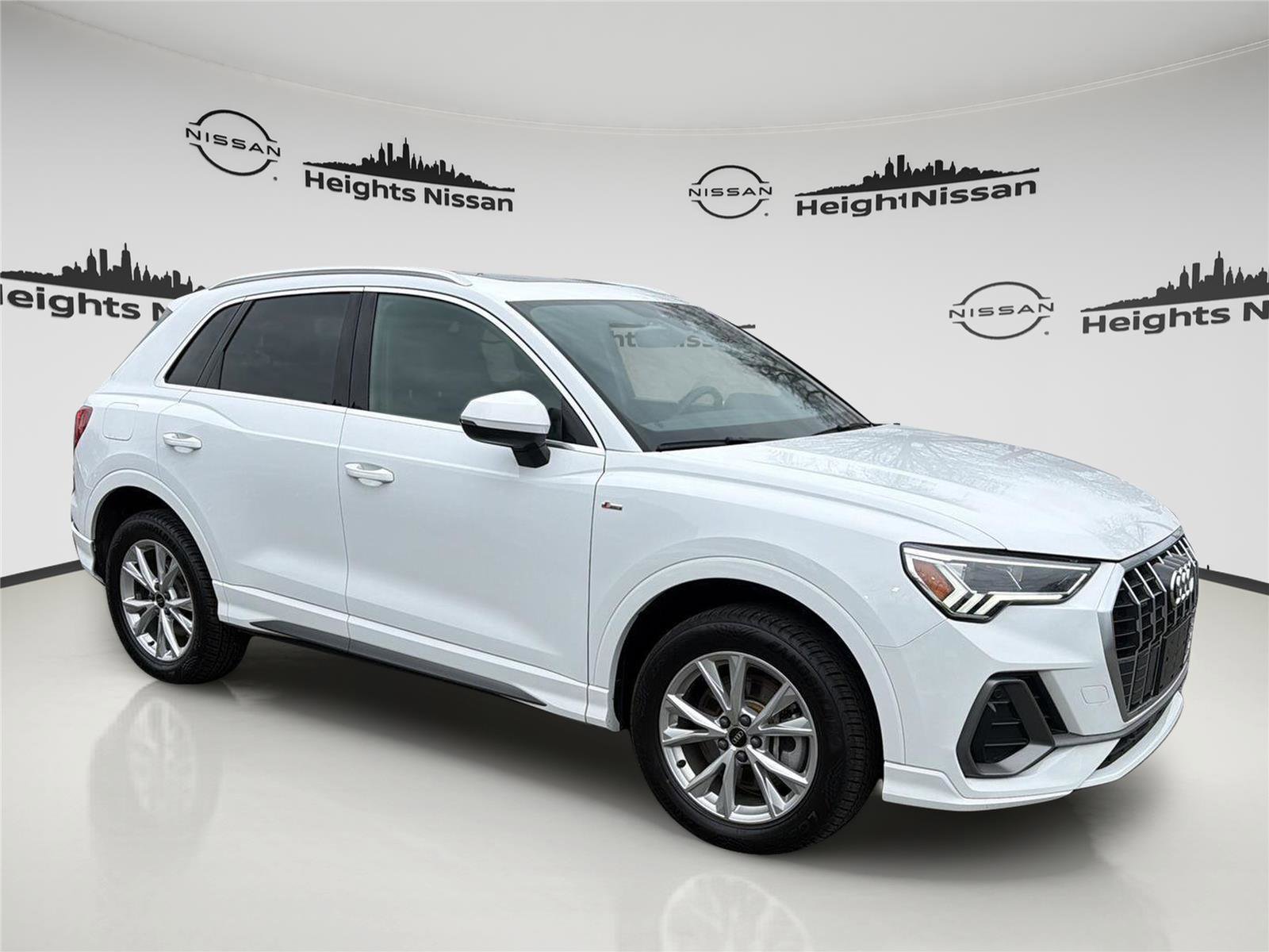 Used 2025 Audi Q3 2.0T Premium image 7