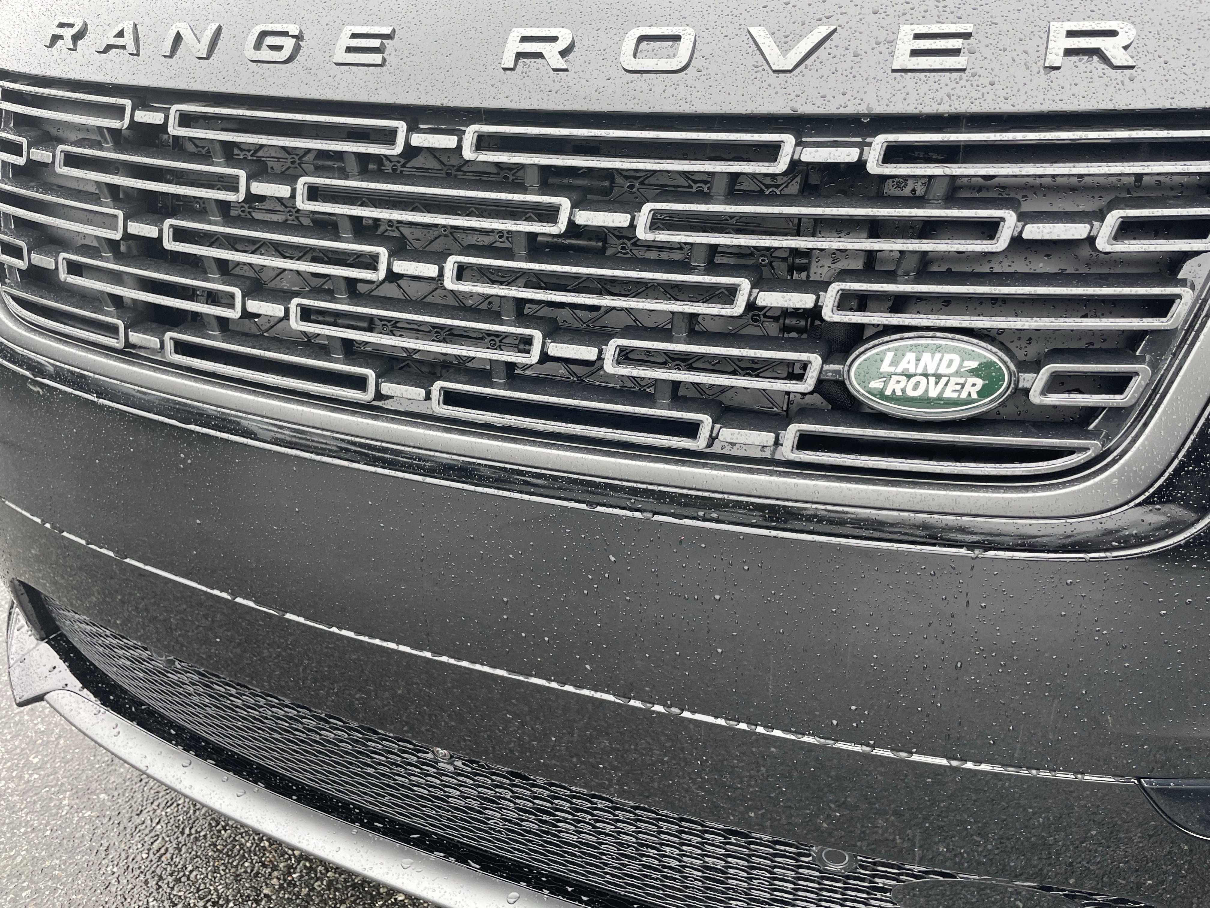 New 2026 Land Rover Range Rover Velar Dynamic SE image 32