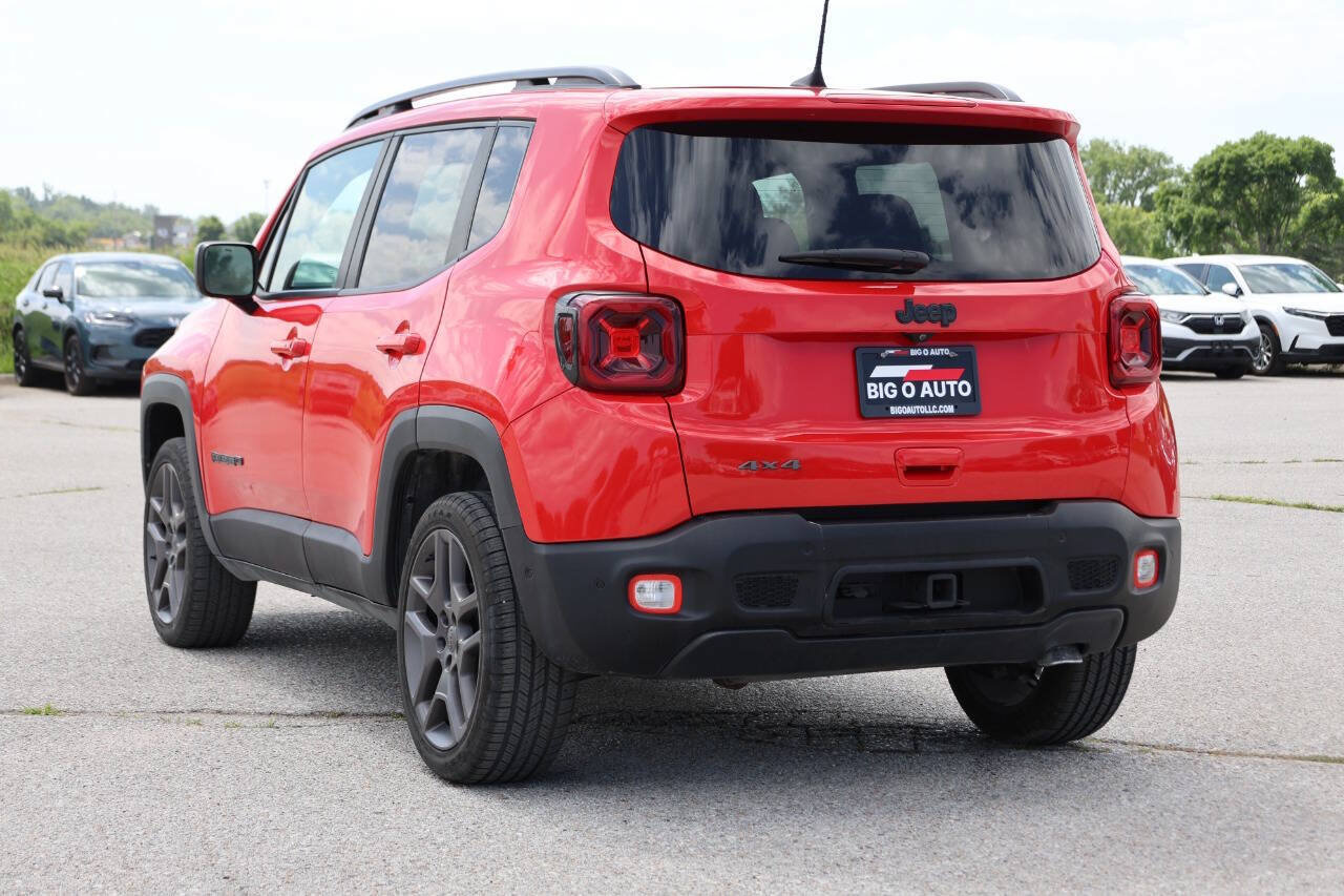 Used 2021 Jeep Renegade Latitude w/ Luxury Group II AWD/4WD image 11