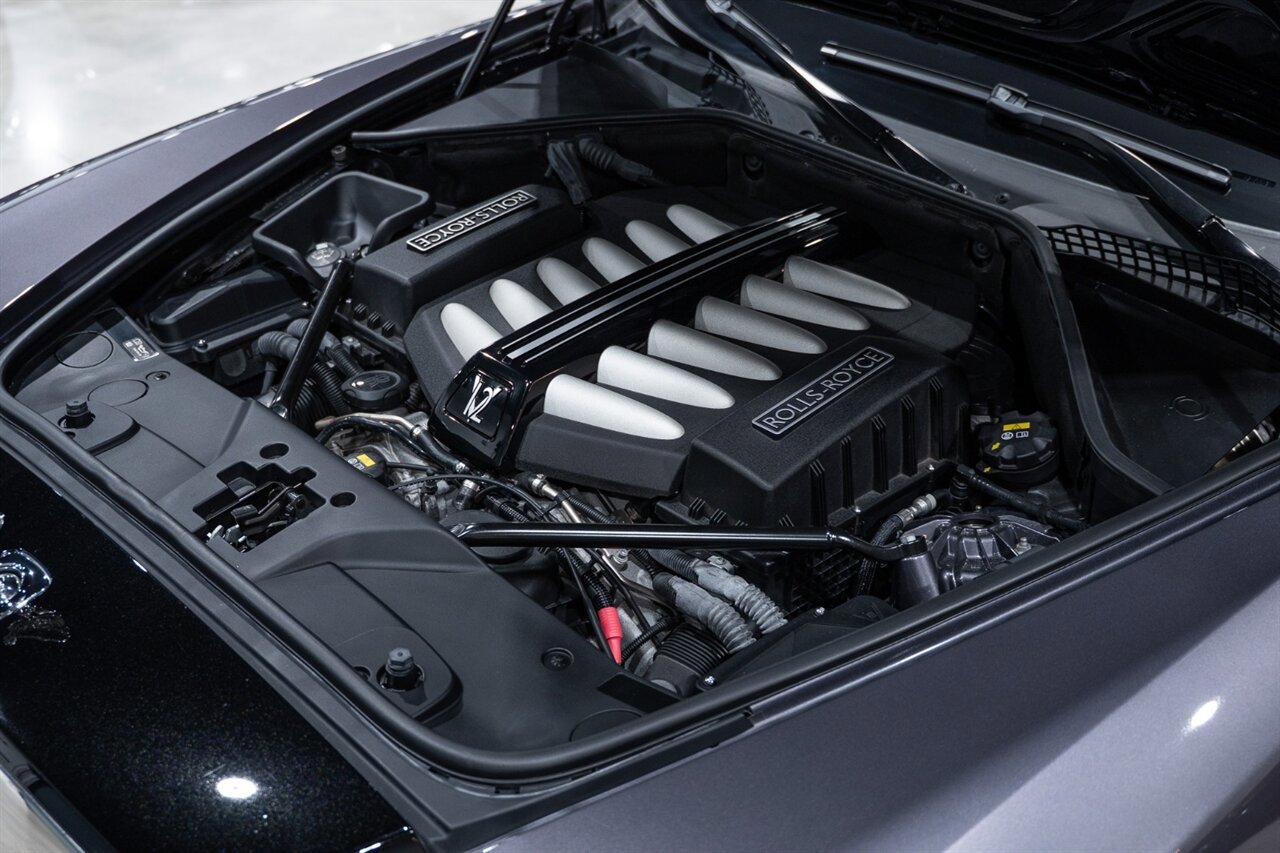 Used 2017 Rolls-Royce Wraith RWD image 39