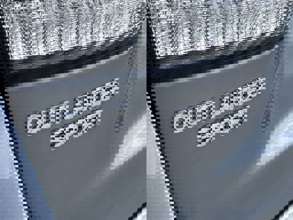 Used 2025 Mitsubishi Outlander Sport ES image 11