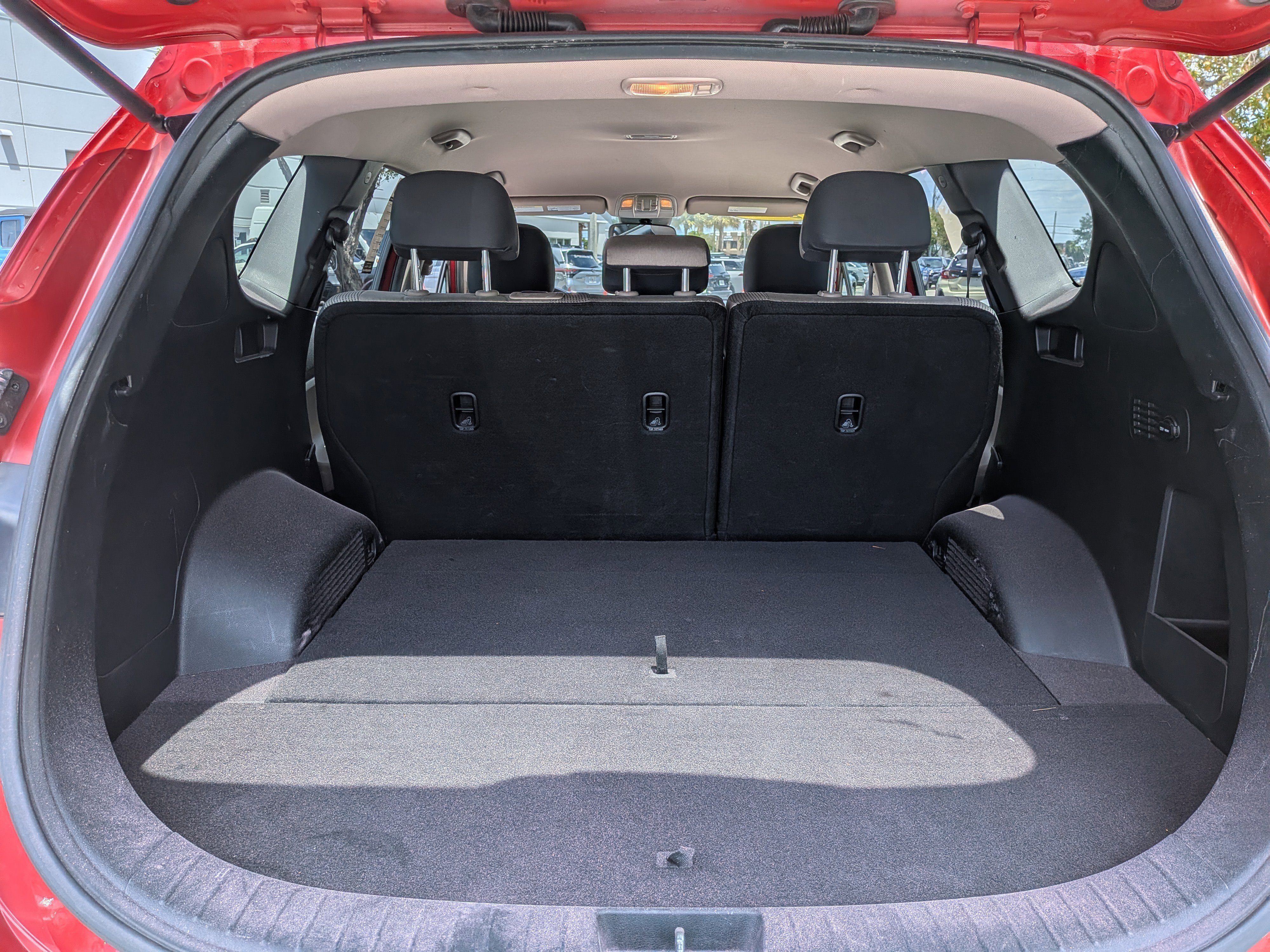 Used 2019 Hyundai Santa Fe SE FWD image 13