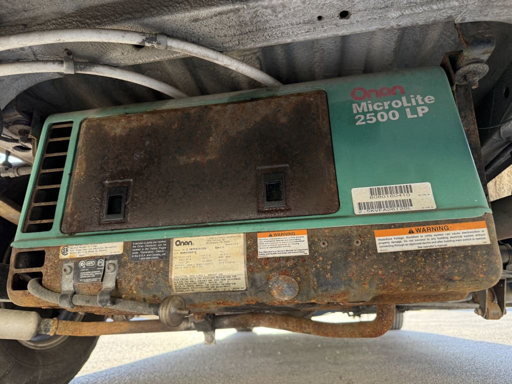 Used 2008 Dodge Sprinter 2500 w/ Trailer Tow Group image 9