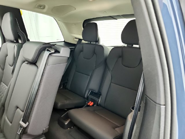 New 2026 Volvo XC90 B6 Plus w/ Protection Package AWD/4WD image 29