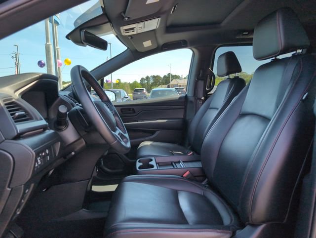 Used 2024 Honda Odyssey Sport image 13