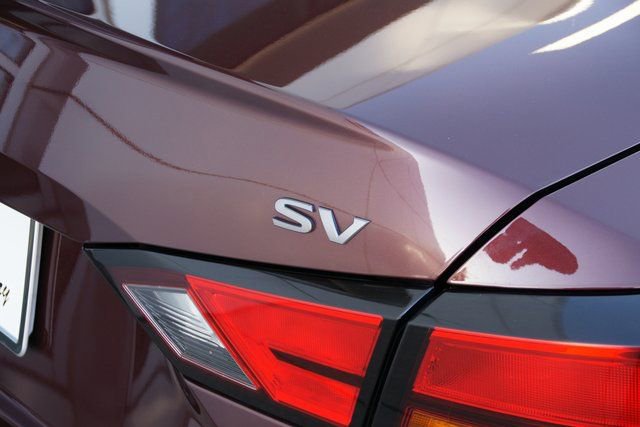 Used 2024 Nissan Altima 2.5 SV image 9