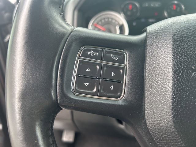 Used 2017 RAM 1500 Classic SLT w/ SLT Plus D￩cor Group AWD/4WD image 16