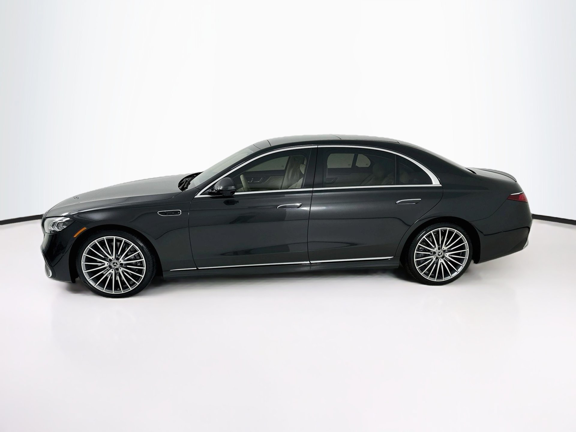 New 2027 Mercedes-Benz S 580 4MATIC Sedan image 5