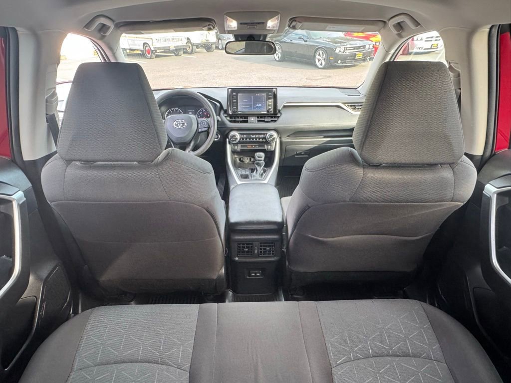 Used 2022 Toyota RAV4 XLE image 27