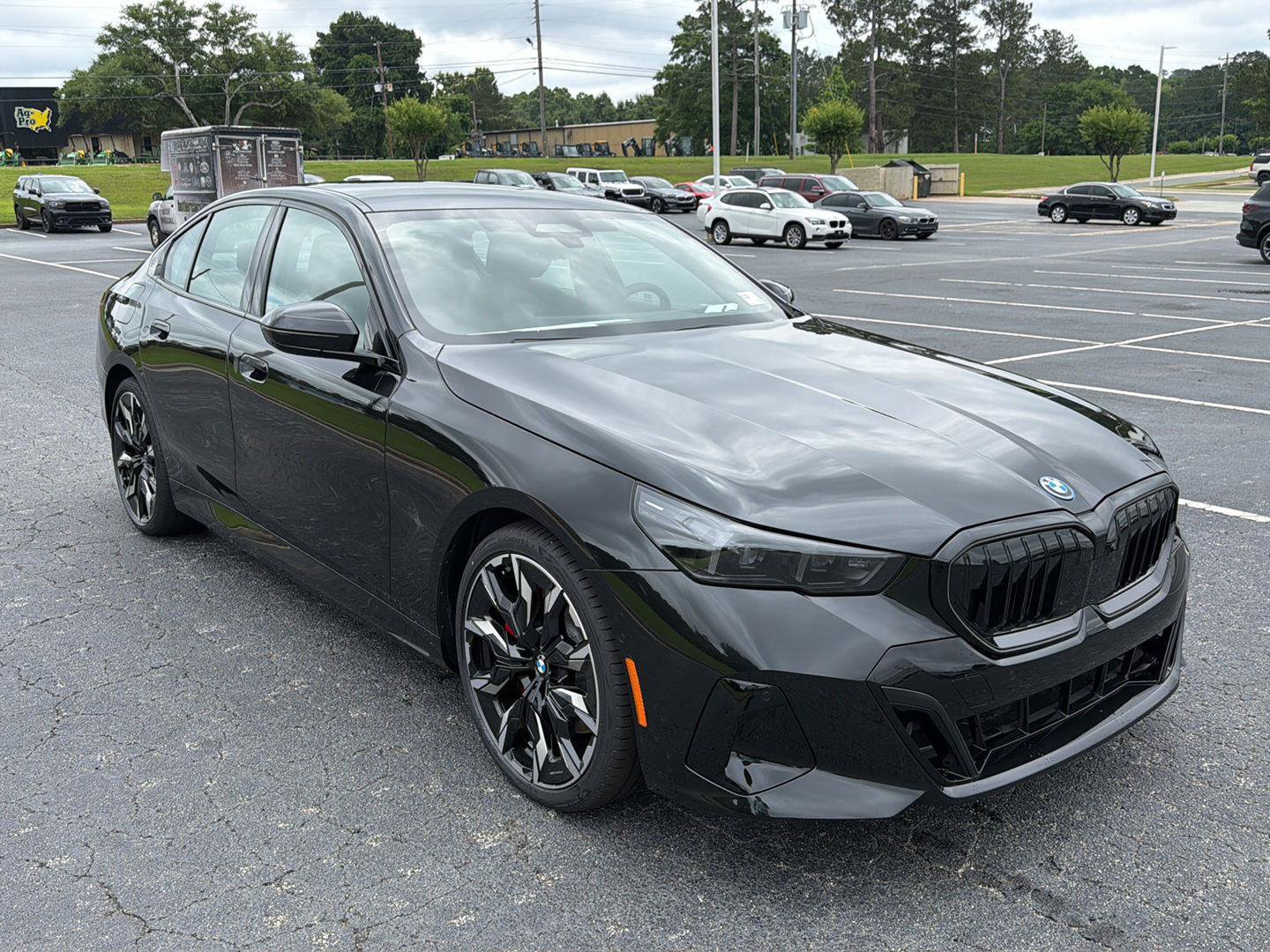 New 2027 BMW 550e xDrive w/ Executive Package AWD/4WD image 8