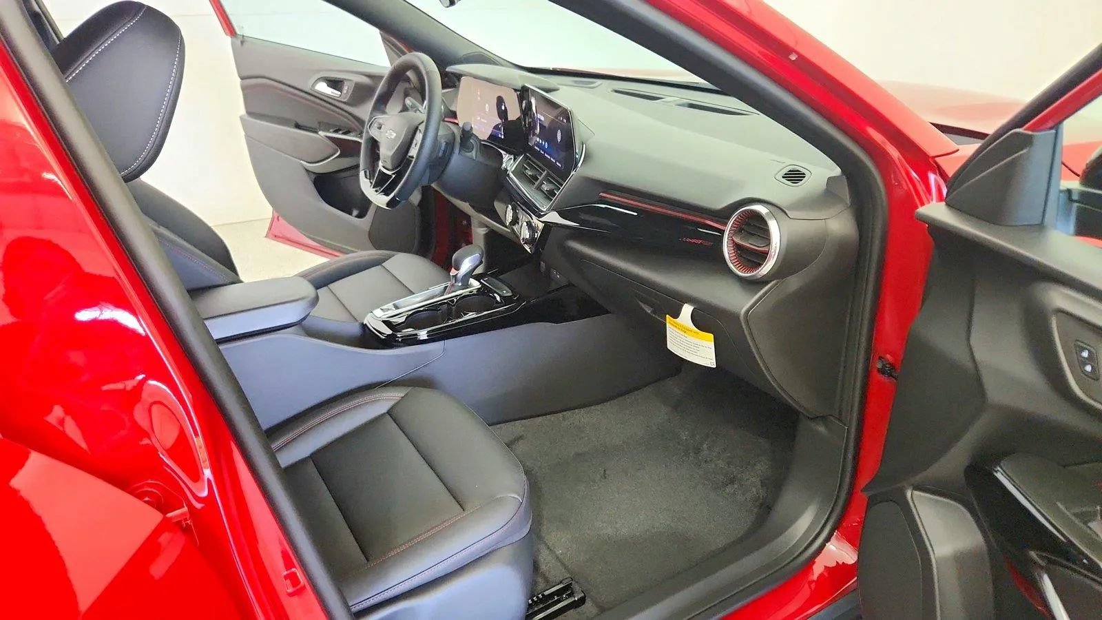 New 2026 Chevrolet Trax RS w/ Driver Confidence Package FWD image 27