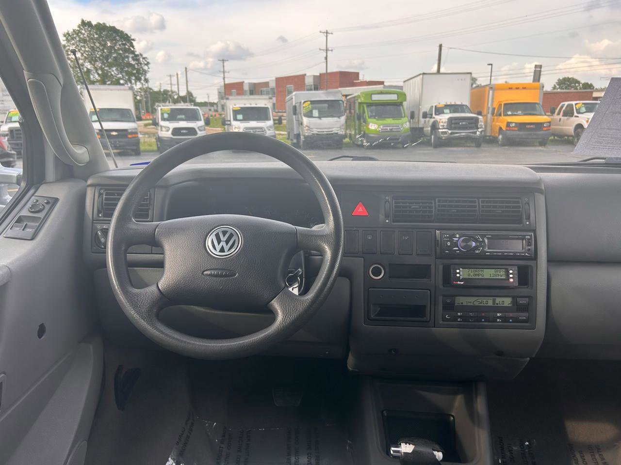 Used 2002 Volkswagen Eurovan GLS FWD image 15