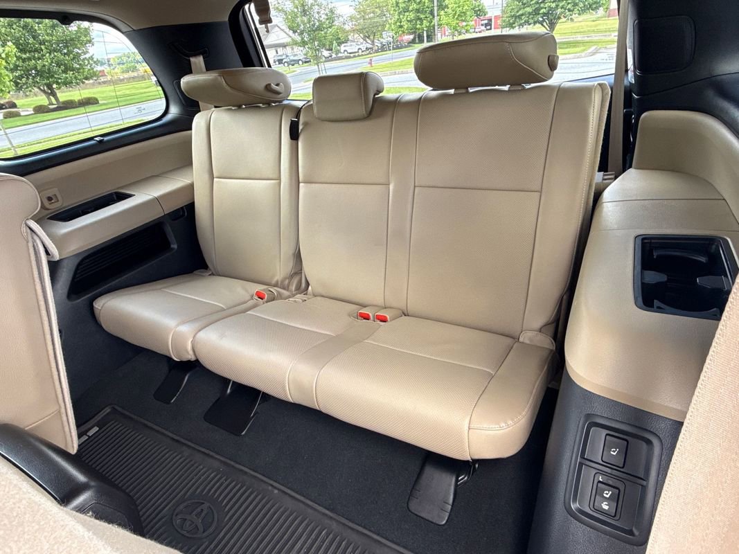 Used 2021 Toyota Sequoia Platinum AWD/4WD image 11