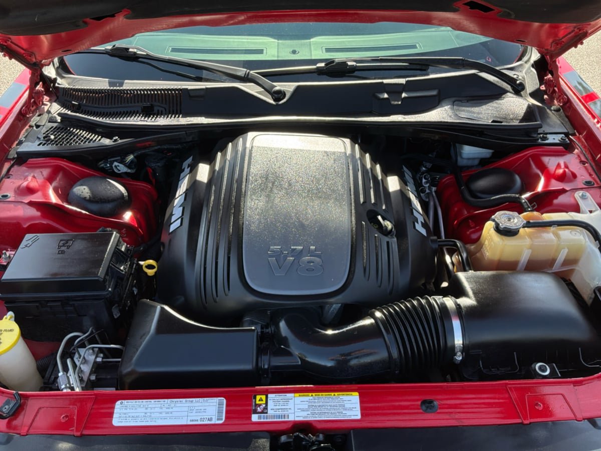 Used 2010 Dodge Challenger R/T w/ Sound Group RWD image 20