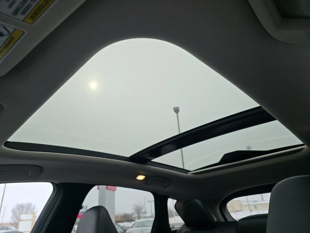 Used 2020 INFINITI QX50 Essential image 3