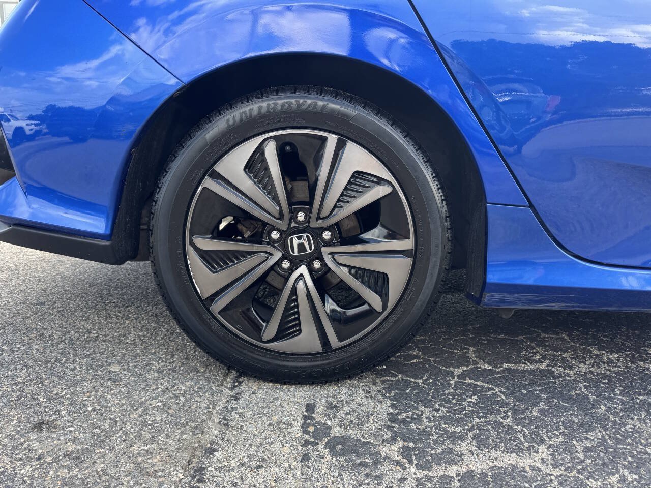 Used 2017 Honda Civic EX-L image 10
