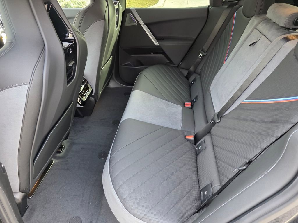 New 2026 BMW iX xDrive60 w/ M Sport Package image 11