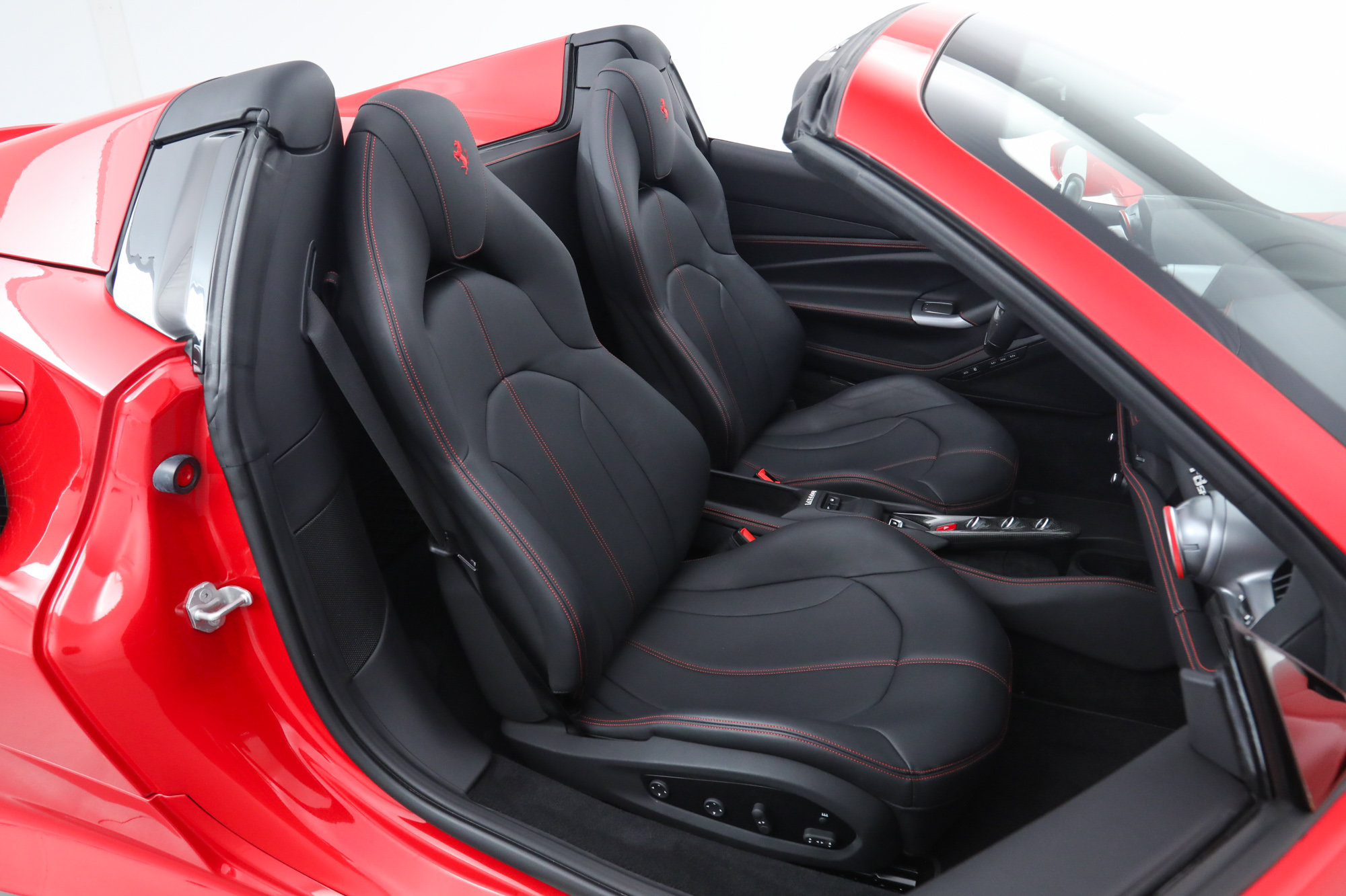 Certified 2023 Ferrari F8 Tributo RWD image 24