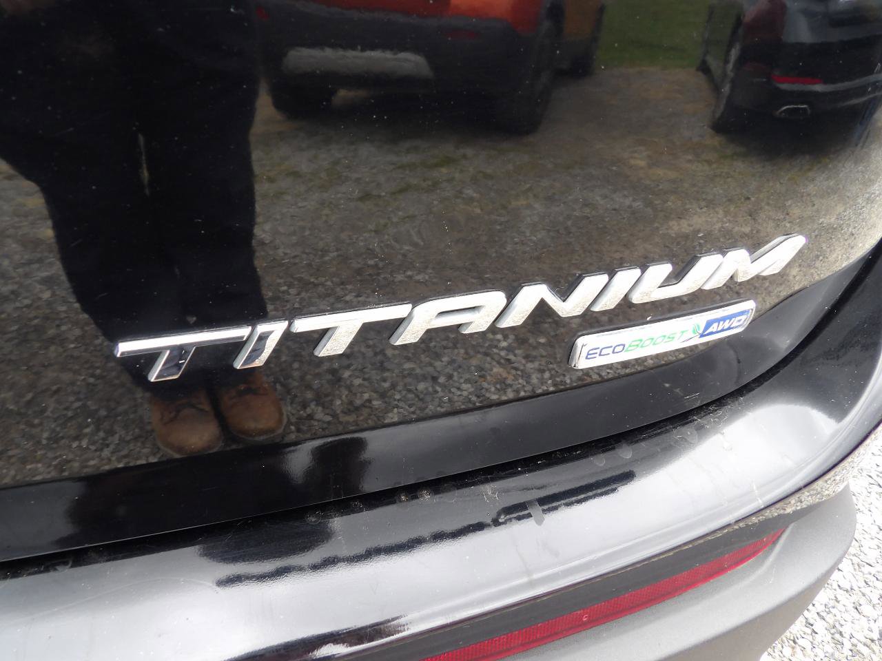 Used 2016 Ford Edge Titanium image 5