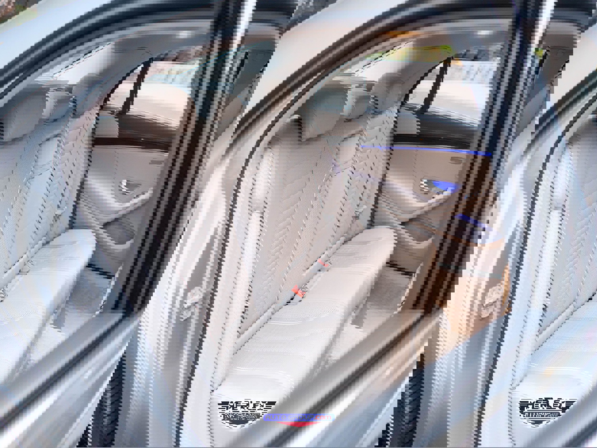 Used 2015 Mercedes-Benz S 550 Sedan w/ Sport Package w/ Sport Package image 18