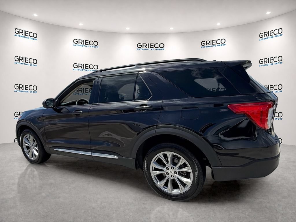 Used 2024 Ford Explorer XLT w/ Equipment Group 202A AWD/4WD image 5
