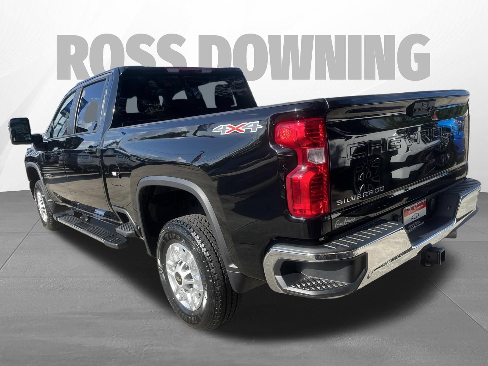 Used 2025 Chevrolet Silverado 2500 LT w/ Convenience Package AWD/4WD image 6