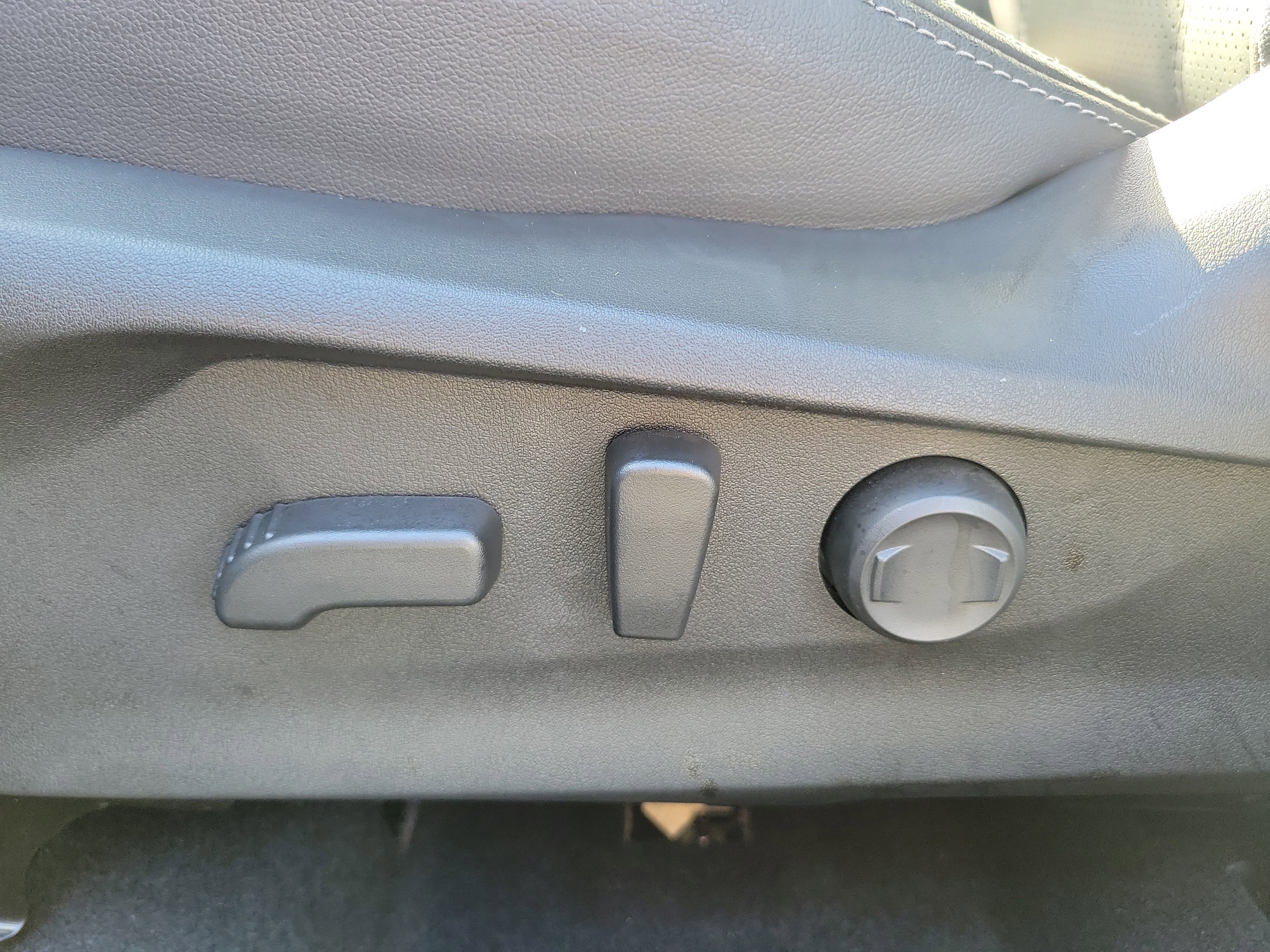 Certified 2022 Subaru Forester Limited w/ Popular Package #3 image 20