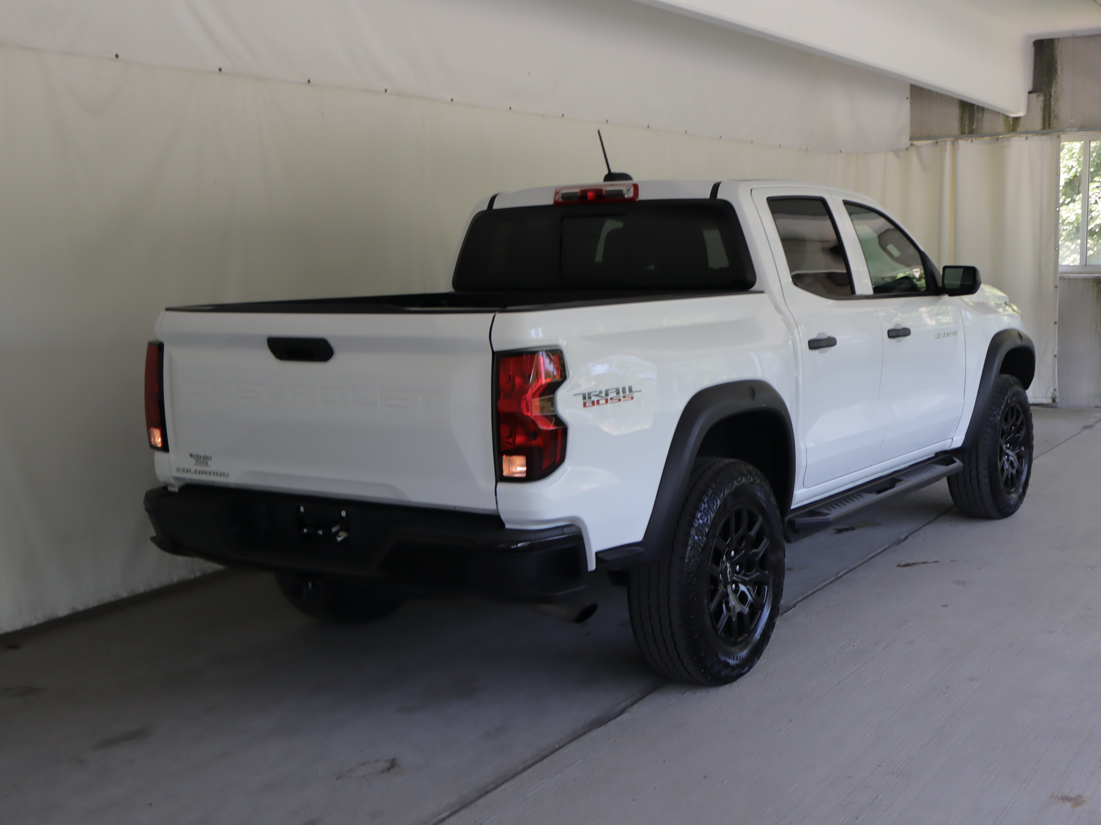 Used 2024 Chevrolet Colorado Trail Boss w/ Advanced Trailering Package AWD/4WD image 6