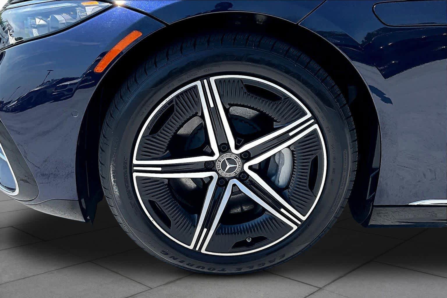 Used 2023 Mercedes-Benz EQS 580 4MATIC Sedan image 10