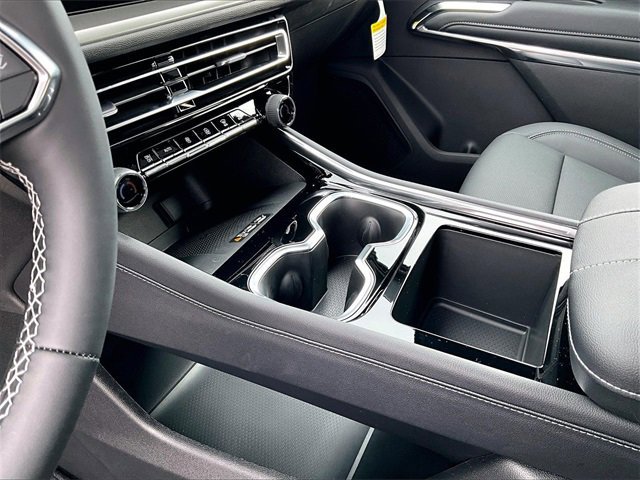 New 2026 Chevrolet Traverse LT w/ Midnight/Sport Edition image 12